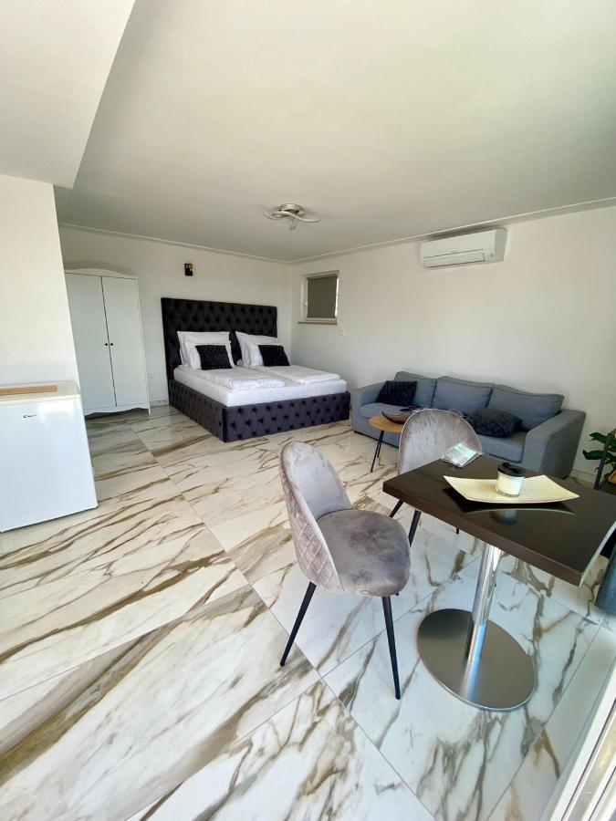 Apartma Hill Portorose エクステリア 写真